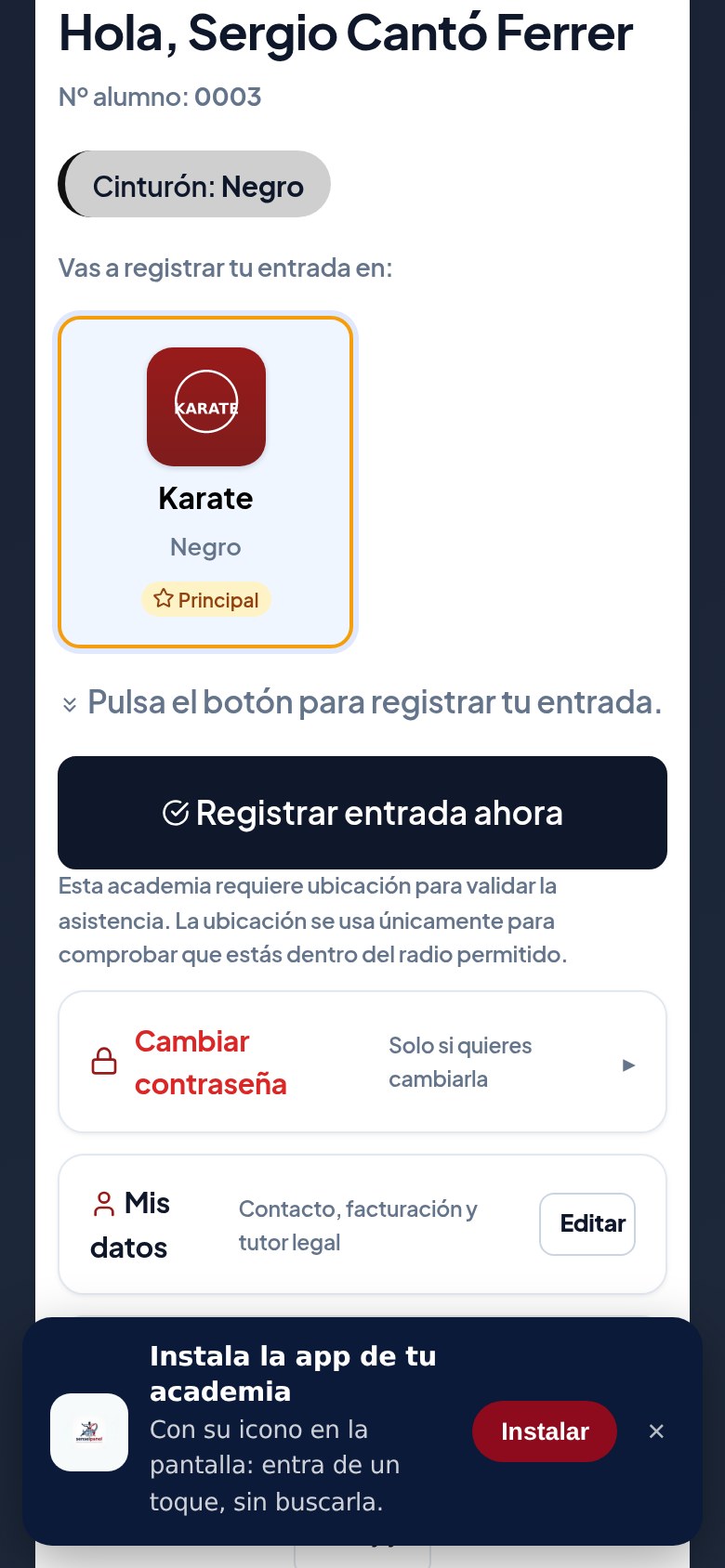 Check-in del alumno desde el móvil al llegar a clase